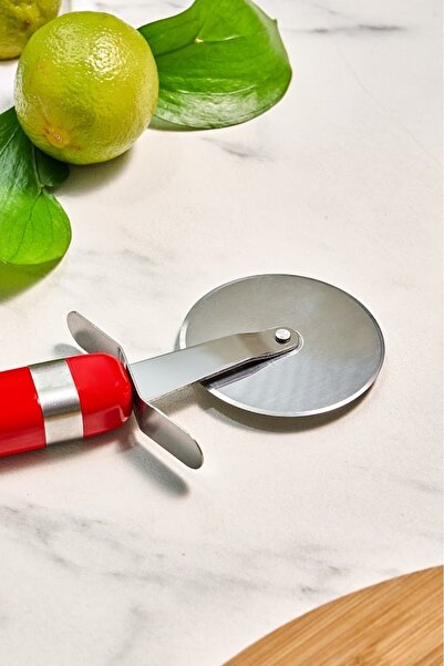 Karaca Mastermaid Pizza Slicer Red