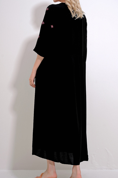 VAGGON Women's Black V-Neck Embroidered Woven Dress Prmx12018