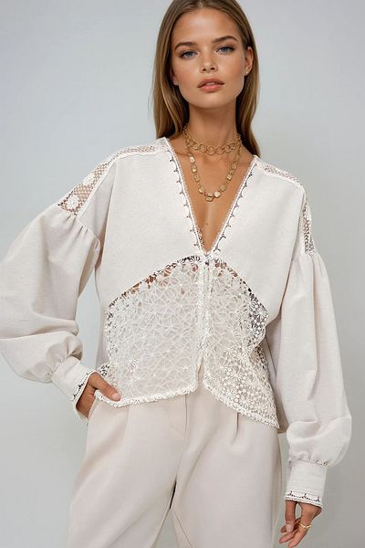 VAGGON Women's Beige V-Neck Guipure Detailed Balloon Sleeve Front Buttoned Linen Blouse Prmx13416