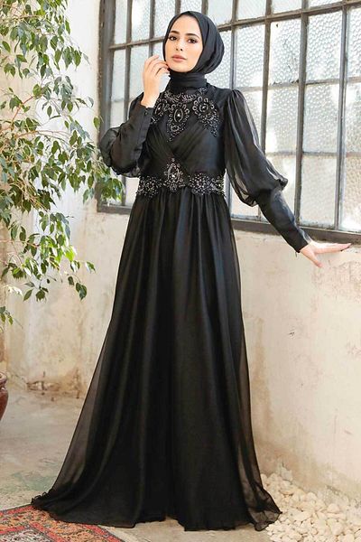 Neva Style Βραδινό φόρεμα με κεντημένο μαύρο σατέν χιτζάμπ 25822s