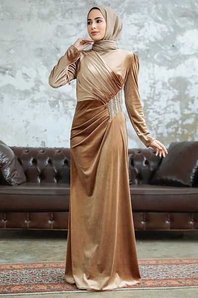 Neva Style Βελούδινο φόρεμα μπισκότο Hijab με ντραπέ 36891bs