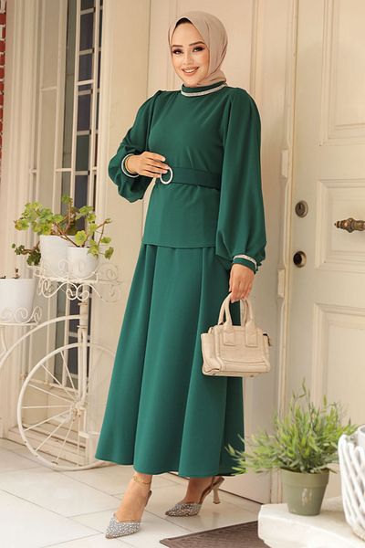 Neva Style طقم مزدوج مع حزام وتنورة حجاب باللون الأخضر الزمردي 20024zy