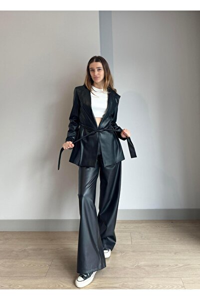 FEMİAS Premium Seri Siyah Yırtmaç Detay Deri Ceket