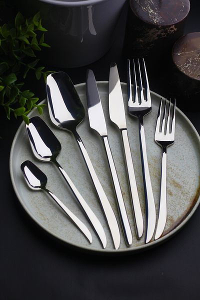 Rollers Nirvana 12-Person 84-Piece Cutlery Set