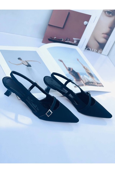 Zoom Women Style Kadın Stiletto Sivri Burun Kemer Detaylı Arkası Açık (3cm) T...