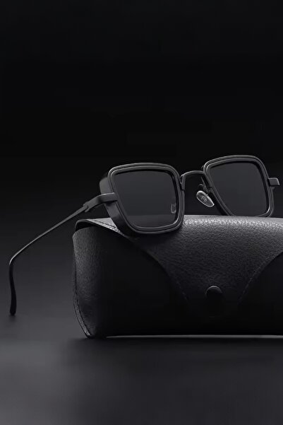 La sauvagine Edge Square Form Matte Black Sunglasses