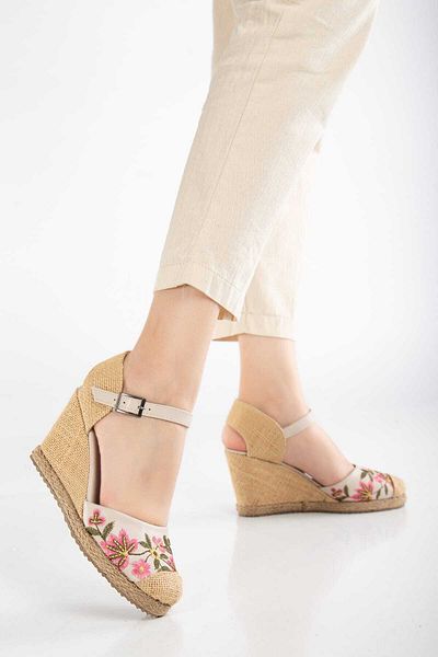 can feta New Season Imported Material Daisy Printed Straw Detailed Non-Sweat Wedge Heel Shoes