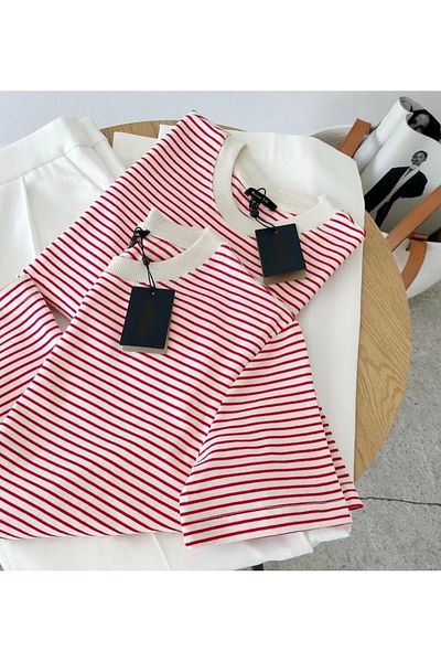 gül sezgin butik Women's Crew Neck Red Striped T-Shirt