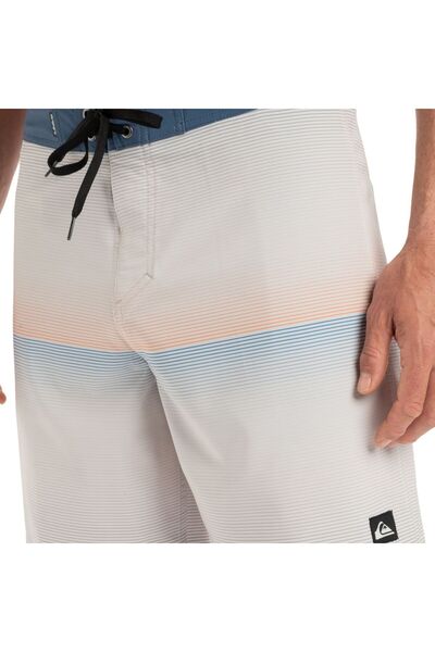 Quiksilver Surfsilk Straight Leg 18 Men's Boardshort Men's Boardshort Eqybs04889