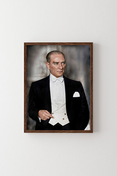 epiqart Atatürk Portresi - Ahşap Desenli Çerçeve