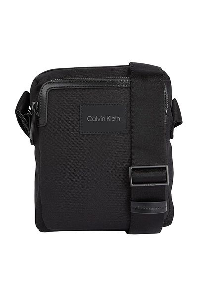Calvin Klein Minimal Focus Camera Bag