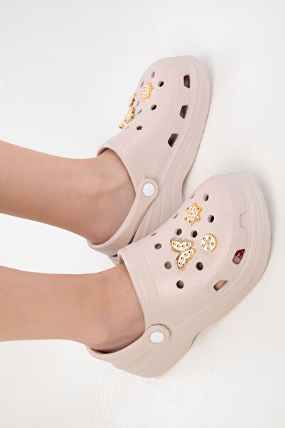 SOHO 20491 Dámské béžové pantofle