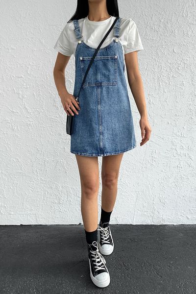 Trendyol Collection Blaues Mini-Salopette-Jeanskleid TWOSS25EL00701