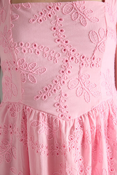 Trendyol Collection Rózsaszín egyenes szoknya, derékrészben nyíló rövid / mini szőtt ruha TWOSS25EL00448