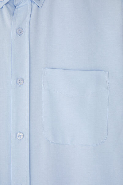 Trendyol Collection Kék, normál szabású, könnyen vasalható férfi ing TMNSS25GO00079