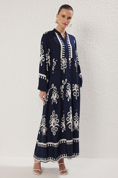 Trendyol Modest Marineblaues Viskose-Webkleid TCTSS24EB00221