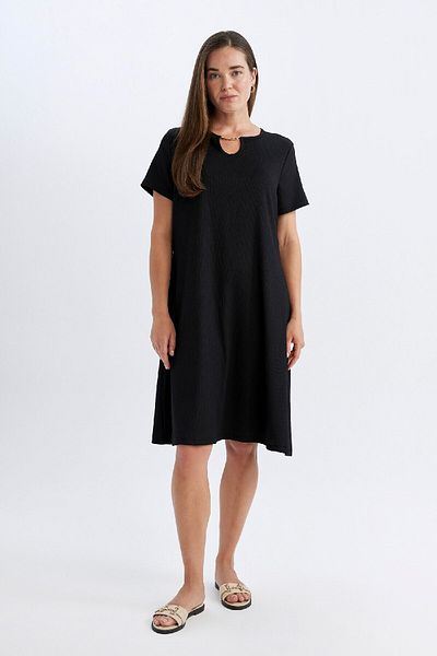 DeFacto Regular Fit Apaş Kragen Basic Plain Bürümcük Kurzarm Midi Kleid
