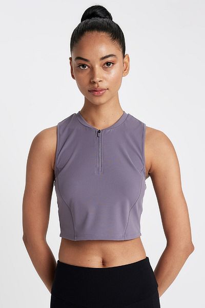 DeFacto Crop Sport Athlete-Shirt mit Rundhalsausschnitt - D0638ax24au