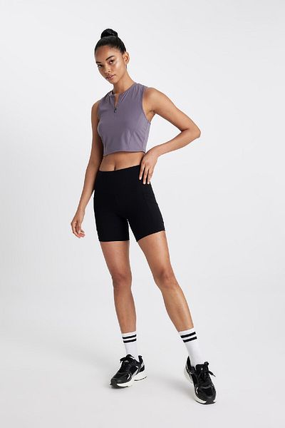 DeFacto Crop Sport Athlete-Shirt mit Rundhalsausschnitt - D0638ax24au