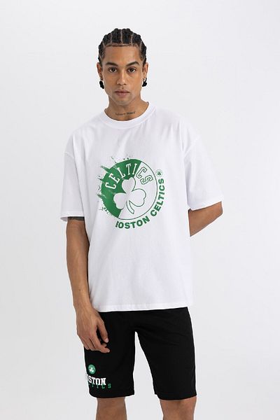DeFacto Fit Nba Boston Celtics Oversize Wide Fit Crew Neck Short Sleeve T-Shirt T3098Az24Sm