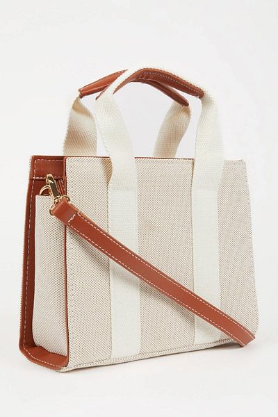 DeFacto Umhängetasche aus Canvas für Damen - B9340AXNS