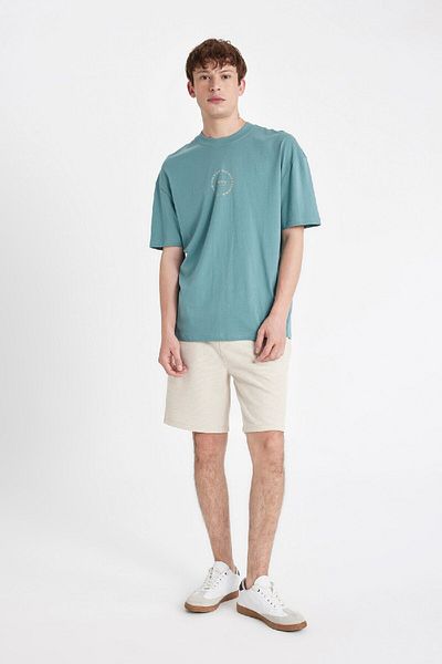 DeFacto Thessaloniki-Stofftaschen-Bermudashorts mit normaler Passform D4546ax24sm