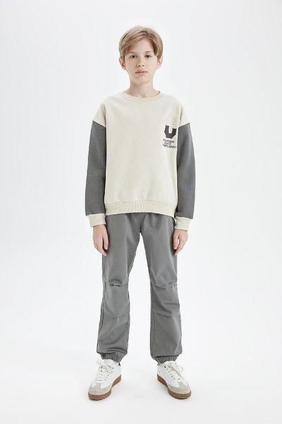 DeFacto Boy's Oversize Wide Fit Crew Neck Back Printed Thick Sweatshirt C9808A824Wn