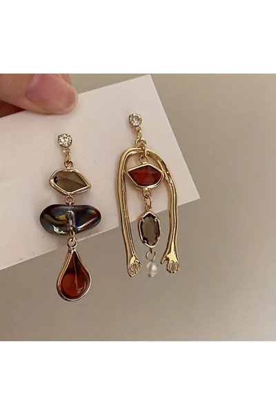 Girift Vintage Velo Asimetrik El Figürlü Küpe Seti