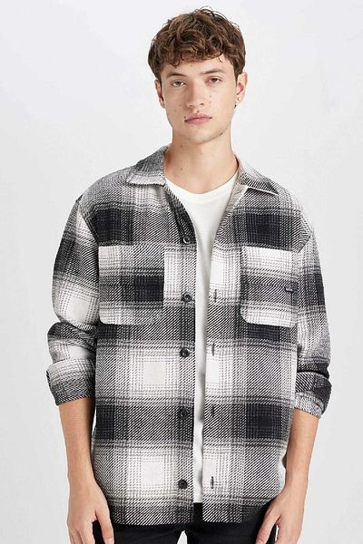 DeFacto Μαύρο Polo Neck Relax Fit φανελένιο πουκάμισο - μακρυμάνικο, καρό ξυλοκόπο μπουφάν D4281ax24au