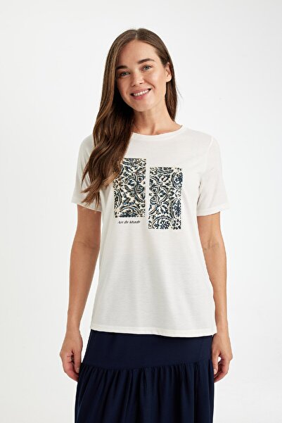 DeFacto Regular Fit Baskılı Bisiklet Yaka Kısa Kollu Tişört D5445ax24au