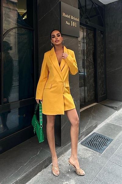 leyla sanat sanata yeni bir bakış açısı Georgina Blazer Dress 2200-06