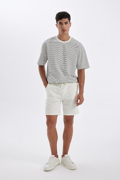 DeFacto Jacquard-Shorts mit normaler Passform D5107AX24SM