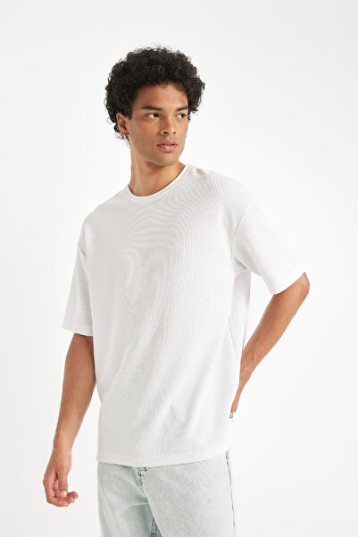 DeFacto Komfortables Regular-Fit-T-Shirt mit entspannter Passform, Rundhalsausschnitt, kurzen Ärmeln, schwerem Stoff, Basic, einfarbig, weiß, B4444AX24