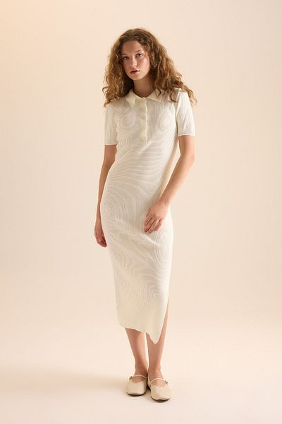 DeFacto Kurzärmliges Midi-Strickkleid mit Polokragen und Schlitz D4914axns