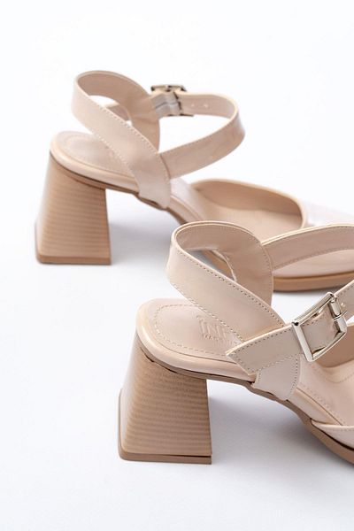 Aymood İnf-40450 Pantofi de zi cu toc cu spate deschis din piele lacuita bej