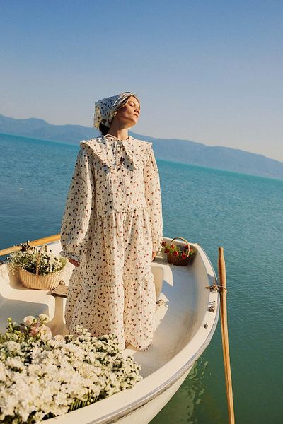 DeFacto DeFActo MAnukA A-Linien-Maxikleid aus Musselin mit Babykragen und Muster - D6040Ax24HS