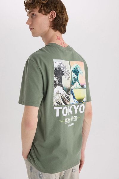 DeFacto 100% Cotton Art Hokusai Regular Fit Crew λαιμόκοψη με στάμπα κοντομάνικο μπλουζάκι D6914ax25sp