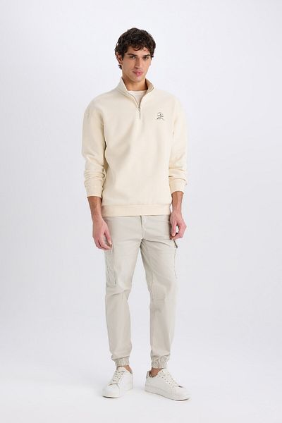 DeFacto Comfortable Zippered Stand Collar Printed Sweatshirt - C6132Ax25Sp