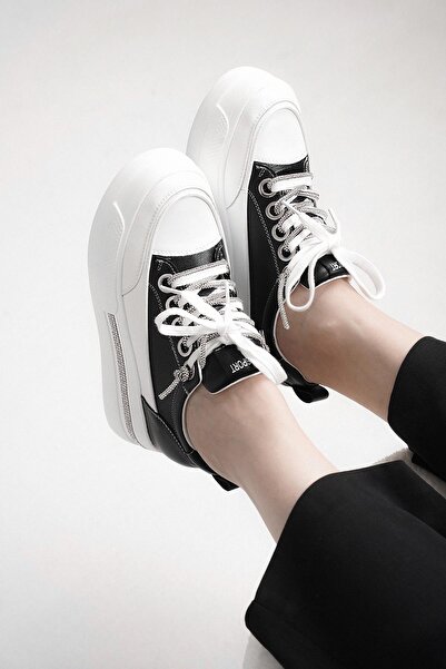 Guja ENOLA GUJA İTHAL ÖZEL SERİ TABAN VE BAĞCIK TAŞ DETAYLI KADIN SPOR AYAKKABI SİYAH