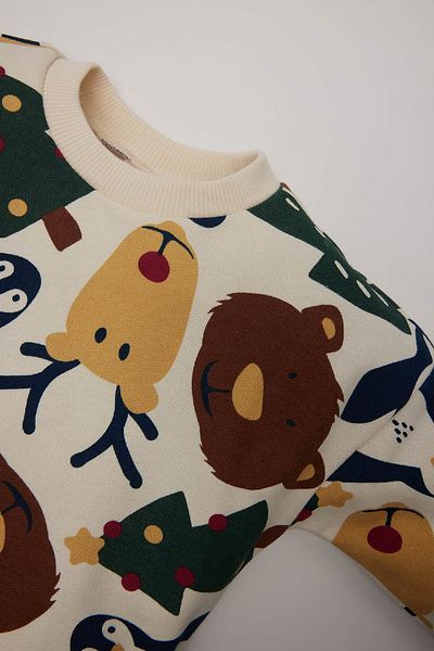 DeFacto Baby Boy Crew Neck Christmas Themed Printed Soft Furry Inside Sweatshirt D6728A524Wn
