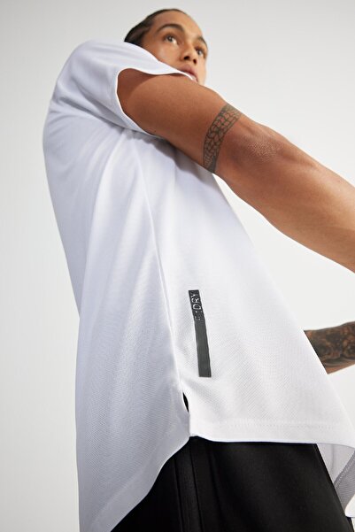 DeFacto Defactofit Slim Fit Slim Fit Crew Neck Printed Sportsman Short Sleeve T-Shirt V2887Az25Sp