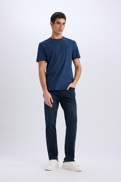DeFacto 100 % Baumwolle Neues Basic-T-Shirt mit Rundhalsausschnitt und normaler Passform, einfarbig, kurzärmelig V7699az25sp