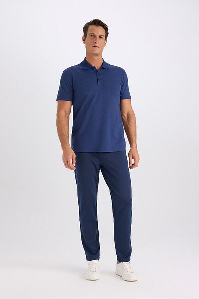DeFacto Slim Fit, schmal geschnittenes, kurzärmliges Basic-Polo-T-Shirt aus Baumwoll-Modal-Mischgewebe M6609az25sp
