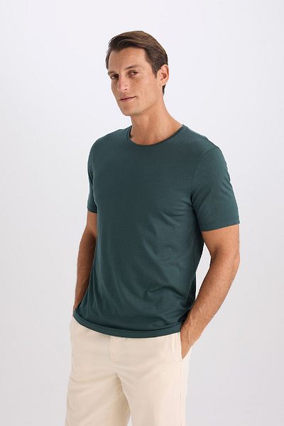DeFacto Slim Fit Rundhalsausschnitt – Modal-Mischung aus Baumwolle, einfarbig, kurzärmeliges T-Shirt M6606az25sp