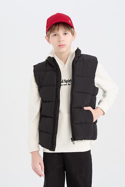 DeFacto Boy's Water Repellent Zippered Stand Collar Vest D5905A825Sp