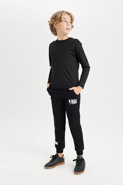 DeFacto Boy's Crew Neck Basic Solid Long Sleeve T-Shirt D8552A8Ns