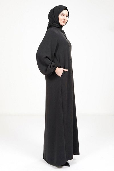 Beyza Μαύρο Ferace με αξεσουάρ κουμπιού Günyü 3712