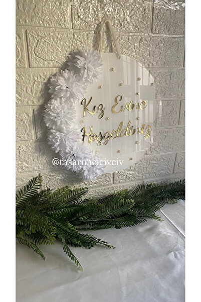 Tasarımcı Civciv Kız evine hoşgeldiniz yazılı Pleksi kapı süsü çiçekli incili 30 cm çapında