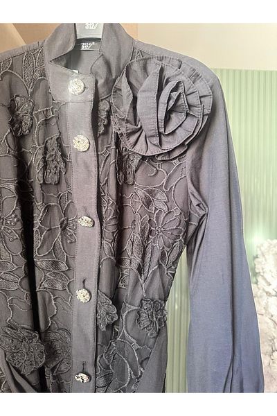 my312 Rose Detail Lace Shirt