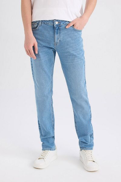 DeFacto Pedro Slim Fit στενή εφαρμογή κανονική μέση στενό τζιν παντελόνι D8583AX25SP